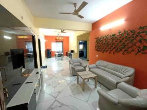 Μια τηλεόραση ή/και κέντρο ψυχαγωγίας στο Entire 3bhk centrally located in Kukatpally Y Jn.