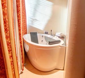A bathroom at Hotel Riz B.B