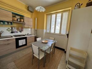 Η κουζίνα ή μικρή κουζίνα στο Casa Anna Maria +17 φωτογραφίες