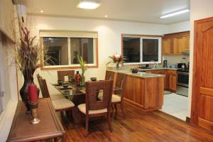 Gallery image of UTILA.RENTALS in Utila
