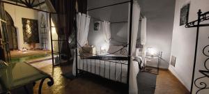 Postel nebo postele na pokoji v ubytování Riad Ramzi + 29 fotografií