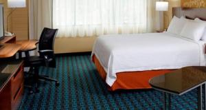 Voodi või voodid majutusasutuse Fairfield Inn & Suites Parsippany toas