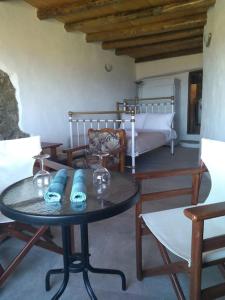 Гостиная зона в XOXLAKAS STONE HOUSE - ΧΟΧΛΑΚΑΣ ΠΕΤΡΙΝΟ ΣΠΙΤΙ