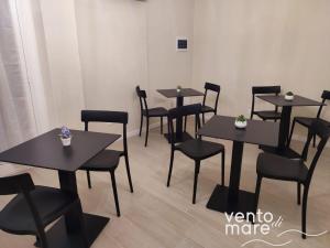 Restaurant ou autre lieu de restauration dans l'établissement Vento di Mare