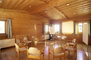 The lounge or bar area at Landgasthof & Seminarhotel Kobleder