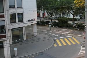 The surrounding neighborhood or a neighborhood close to a szállodákat