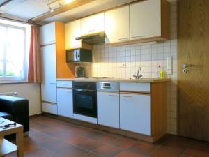 Afbeelding uit fotogalerij van Holiday apartment "Cornflower" in Irmenach
