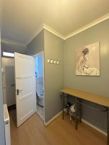 ห้องน้ำของ 1 bedroom flat in Whitechapel, London