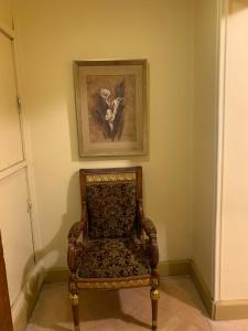A seating area at Prime location 2 bed rooms Apartment , near the Nile & Cairo Center