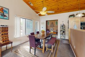 Gallery image of Momma's Paradise in Three Rivers