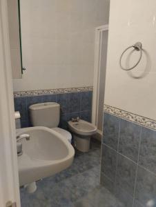 Ένα μπάνιο στο Piso con magníficas vistas +11 φωτογραφίες