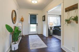 Imagen de la galería de King Suite Highland House of Historic Franklin, en Franklin 16 fotos más