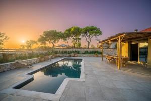 Imagen de la galería de Sassi Di Fteri Villas, en Kardhakáta