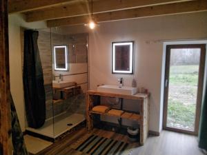 Fotografie z fotogalerie ubytování Chambres d'hôtes Les cabris v destinaci Verneix