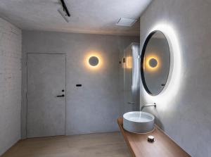 In The Brick Spa And Hotel的一间浴室