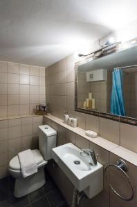 Kúpeľňa v ubytovaní Myrtoan Pelagos Villa