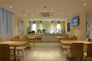 Εστιατόριο ή άλλο μέρος για φαγητό στο City Comfort Inn Wuhan Qingshan Jianshi Qingyiju Metro Station