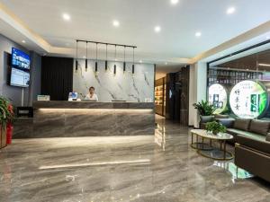 Lobby eller resepsjon på Shell Hotel Shanxi Fenyang Xinhuacun Town Fen Distillery