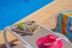 Basen w obiekcie Villa Helios - PlusHolidays lub w pobliżu