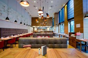 Posezení v ubytování DoubleTree by Hilton Zagreb