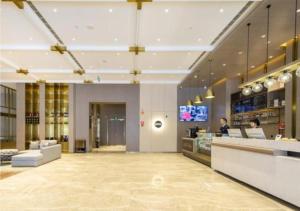 ล็อบบี้หรือแผนกต้อนรับของ Premier City Comfort Hotel Quanzhou Wanda Plaza