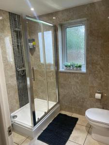 Vannituba majutusasutuses BumbleBee Lodge +21 fotot