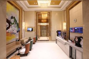 El lobby o recepción de Hanting Hotel Jinan High-tech Zone Wanda Plaza