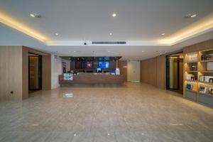 Khu vực sảnh/lễ tân tại Hanting Premium Hotel Youjia Shanghai Xinzhuang Chang Dong Road