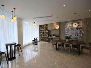 Gallery image of Hanting Premium Hotel Donghai County Government in Donghai