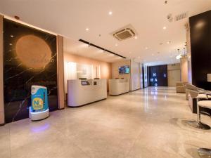 Lobby o reception area sa Nihao Hotel Yinchuan Ningyi University Affiliated Hospital South Bus Station