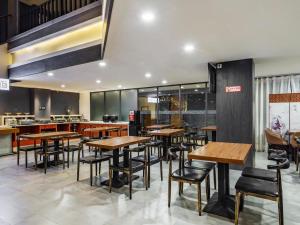 En restaurang eller annat matställe på Starway Hotel Zhengzhou High Tech Zone Ruida Road