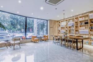 Restoran atau tempat lain untuk makan di Hanting Premium Hotel Shanghai Zhongshan Park Yan'an Road