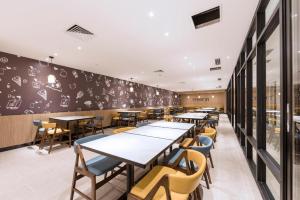 Hanting Premium Hotel Linfen Gulou West Street 레스토랑 또는 맛집