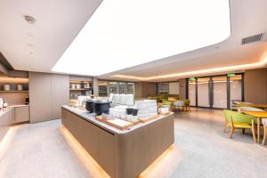 Gallery image of Ji Hotel Shanghai Lujiazui Shangcheng Road in Shanghai