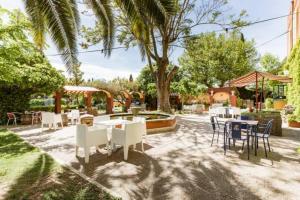 Сад в Finca Almenara de Copau
