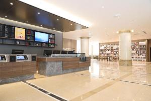 Vestíbul o recepció de Hanting Premium Hotel Turpan Cathay Pacific Minsheng Square