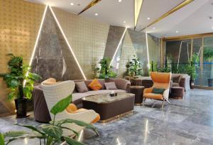 Starway Hotel Urumqi Exhibition Center 로비 또는 리셉션