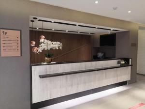 The lobby or reception area at Starway Hotel Taiyuan Liu Alley Zhonglou Street