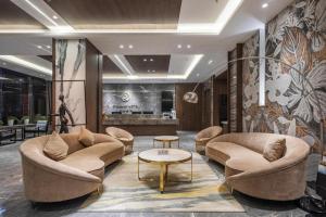 Zona de hol sau recepție la Starway Hotel Jiayuguang Fangte Silk Road Huashen