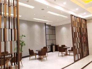 Nuotrauka iš apgyvendinimo įstaigos Starway Hotel Aksu Century Plaza mieste Wensu galerijos
