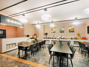 Restavracija oz. druge možnosti za prehrano v nastanitvi Starway Hotel Xi'an Dayan Tower North Square