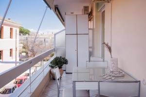 Balkón nebo terasa v ubytování Zampeli Apartment