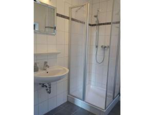 Ένα μπάνιο στο Holiday apartment in Beatenberg +17 φωτογραφίες