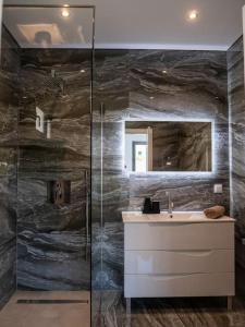 Een badkamer bij Casa Luxe