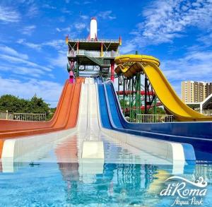 卡达斯诺瓦斯Piazza diRoma OFICIAL com acesso ao ACQUA PARK VULÇÃO ATÉ 5 PESSOAS 3的相册照片