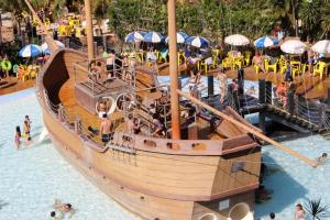 卡达斯诺瓦斯Piazza diRoma OFICIAL com acesso ao ACQUA PARK VULÇÃO ATÉ 5 PESSOAS 3的相册照片