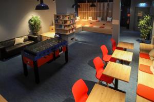 Uma área de estar em acama Hotel & Hostel Kreuzberg