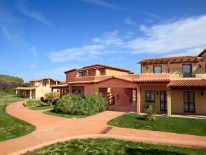 an image of a house at Apartment in Vignola Mare near Sandy Beach in Vignola Mare