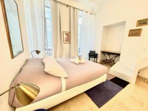 Posteľ alebo postele v izbe v ubytovaní Marina Luxury 3 bedroom by Welcome to Cannes