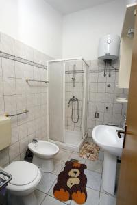 Koupelna v ubytování Apartments Pavić Valbandon